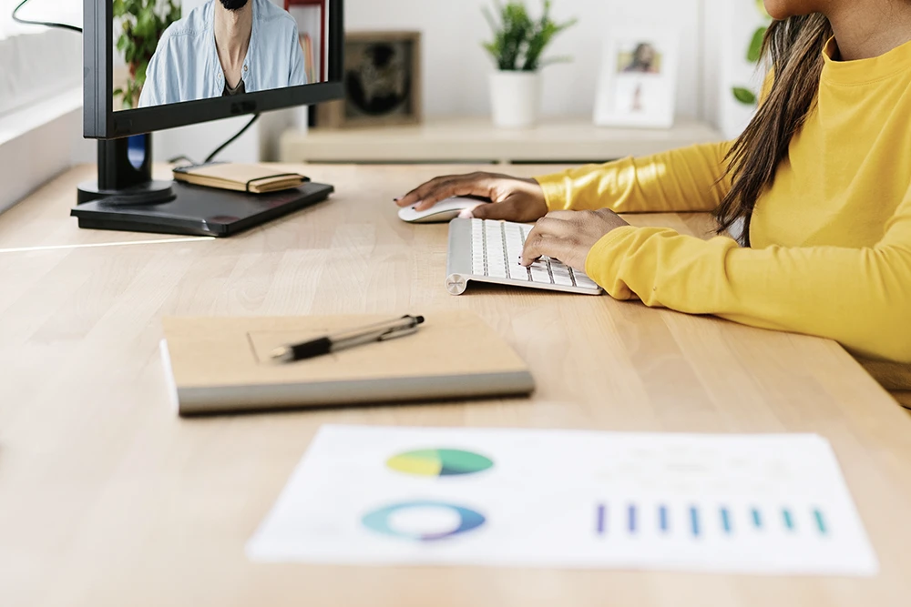 A bilingual employee completes a Spanish language proficiency assessment.